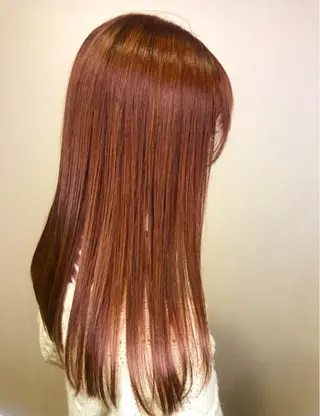 ロング カラー よしだ しおりのヘアスタイル