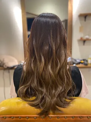 カラー 木元 恵実のヘアスタイル