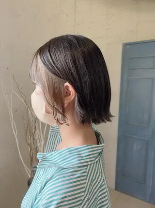 ショート カラー 透明感ハイトーン🦄 キラ🌈のヘアスタイル