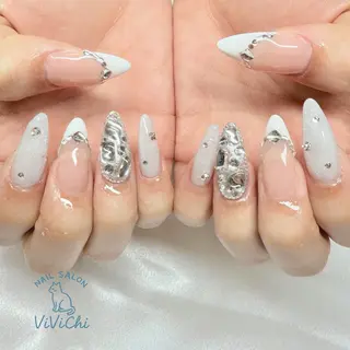 ネイル ViViChi 梨帆のネイルデザイン