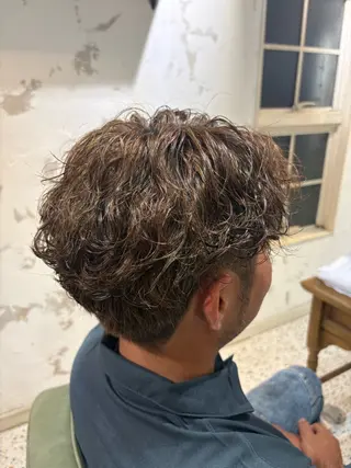 ショート パーマ メンズ 中澤 衿葉のヘアスタイル