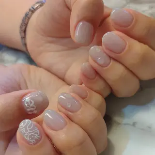 ネイル ジェヌインネイル 河内のネイルデザイン