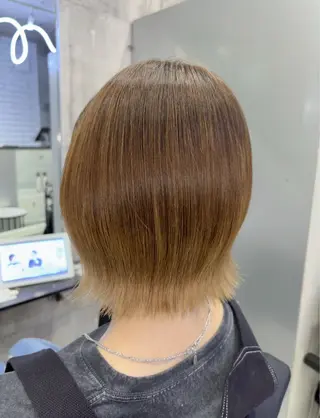 ショート 🍑🧋ハイトーン 暖色カラーlucaのヘアスタイル