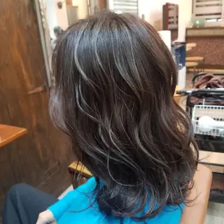 ミディアム カラー bathair  所属・bathair 持田侑祐のヘアスタイル