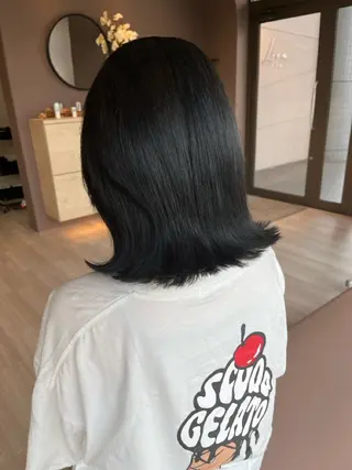 カラー 戸上 メグのヘアスタイル