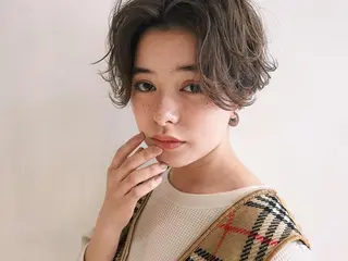 ショート カラー パーマ ヘアアレンジ 松田 亮葉のヘアスタイル
