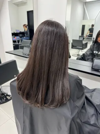 ロング カラー ブリーチカラー 安田海音のヘアスタイル