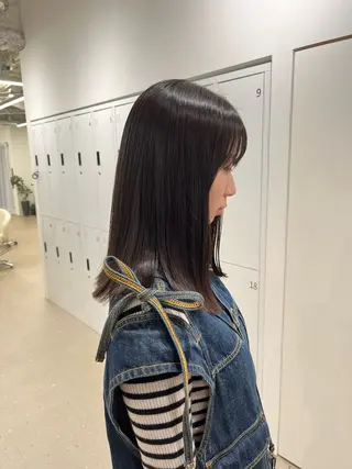 ミディアム カラー 阪本 桃のヘアスタイル