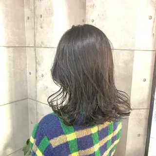 ミディアム カラー パーマ ヘアアレンジ メンズ ネイル マツエク・マツパ 切りっぱなしヘアボブ ミディアムヘアRYOのヘアスタイル