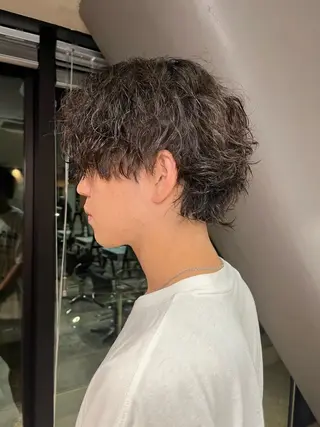 パーマ メンズ 溝口 右京のヘアスタイル