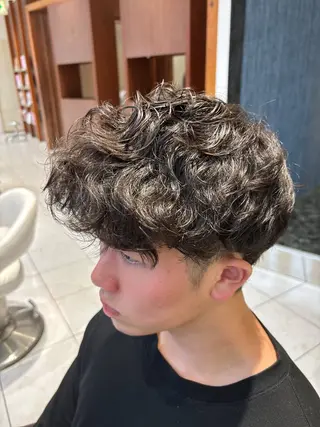 パーマ メンズ 篠田 綾乃のヘアスタイル