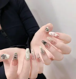 ネイル D-BEAUTY Nailsalonのネイルデザイン