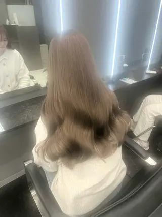 カラー 王道センターパート ⭐️AYAKA⭐️のヘアスタイル