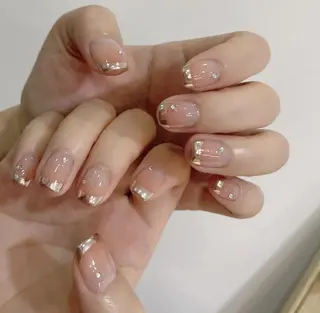 ネイル Queens テイのネイルデザイン