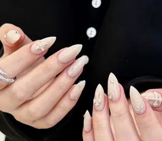 ネイル Pure&Rich Nailのネイルデザイン