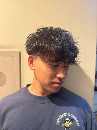 ショート パーマ メンズ プレミアムバーバー新宿店所属・新宿駅近！ 💈口コミ多数✨のヘアスタイル
