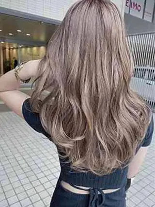 カラー ナチュラルヘア🦋 のの  YECCAのヘアスタイル