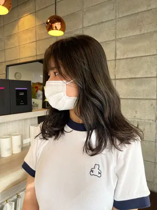 カラー 椎葉 みはるのヘアスタイル