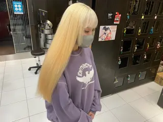 ロング ホワイト系はお任せ /ブリーチ/店長岩崎のヘアスタイル