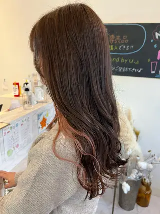 ロング 奥田 葵のヘアスタイル