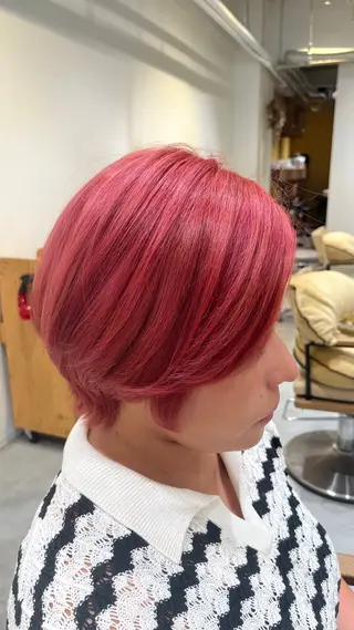 ショート カラー 佐藤　ひなの ／艶髪のヘアスタイル