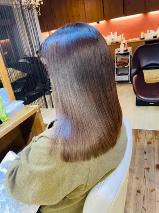 ミディアム 山木 裕子のヘアスタイル