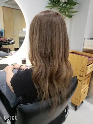 ロング 透明感カラー×髪質改 善✨️町田築✨️のヘアスタイル