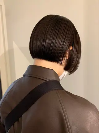 ショート カラー 落合希 Olivebeigeのヘアスタイル