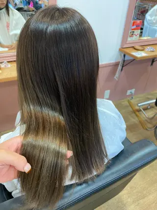 ロング JILL ユキのヘアスタイル