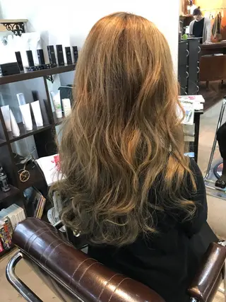 ロング カラー 正分 真美のヘアスタイル