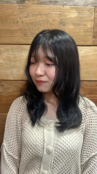 ロング カラー 脇山 真生のヘアスタイル