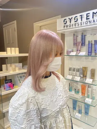 セミロング カラー ヘアアレンジ 渋谷/原宿♡PELE 縮毛矯正/ストレートのヘアスタイル