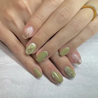 ネイル HARELU北名古屋店所属・ネイリスト Mahoのネイルデザイン