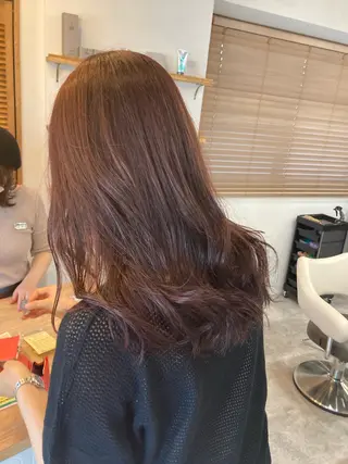 カラー シミズ チハルのヘアスタイル