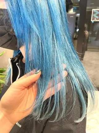 ロング カラー さと ちはるのヘアスタイル