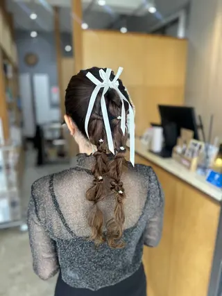 ミディアム miloc MOMOKAのヘアスタイル
