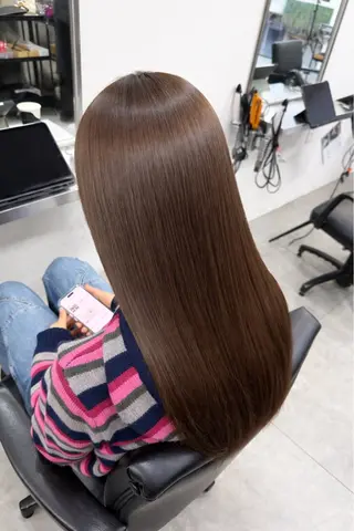 ロング カラー 蔭山 幸奈のヘアスタイル
