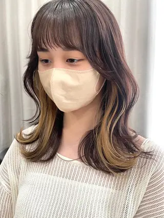 ミディアム レイヤーカット/透明 感カラー🩵中村友美のヘアスタイル