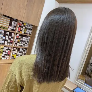 セミロング カラー 髪質改善特化 安東駿介のヘアスタイル