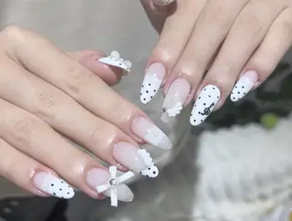 ネイル Pure&Rich Nailのネイルデザイン