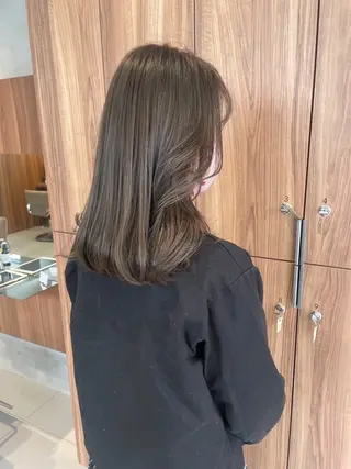 カラー 🫒🫒ブリーチなし 艶カラー🫒ヤマシロのヘアスタイル
