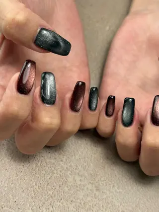 ネイル 𝘮𝘰𝘰𝘪. 𝘙𝘪𝘴𝘢𓋜のネイルデザイン