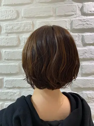 ショート カラー 【暖色カラー特化】 中山由梨のヘアスタイル