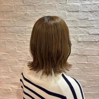 ミディアム カラー 佐藤 優里のヘアスタイル