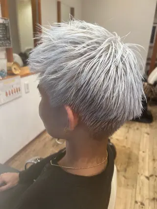 ショート カラー アザマ　ヤスカツ _rosso 川口のヘアスタイル