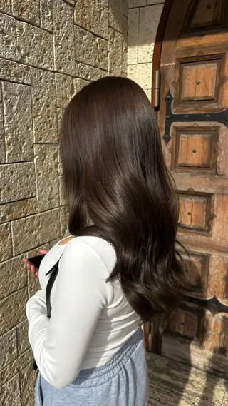 ロング 透明感カラー/ レイヤー/箕浦 稜真のヘアスタイル