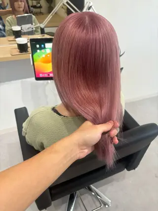 ロング ケアブリーチ 黒瀬有汰のヘアスタイル