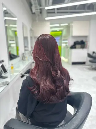 ロング カラー トレンド暖色ヘア🍒 miu🍒のヘアスタイル