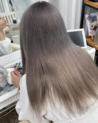 ロング カラー ANKH CROSS 🦋mako🦋のヘアスタイル