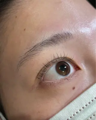 マツエク・マツパ 井上 真里奈のヘアスタイル